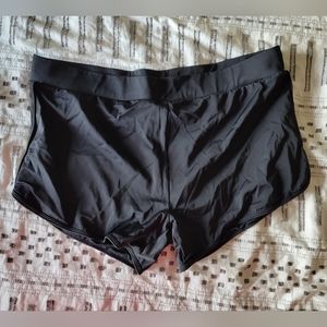 Torrid swim shorts size 3